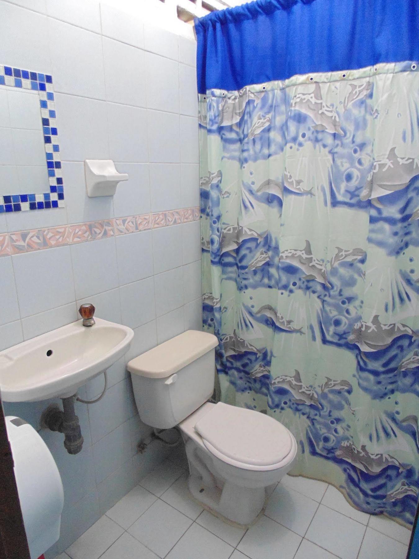 Hospederia Casa Familiar 2*